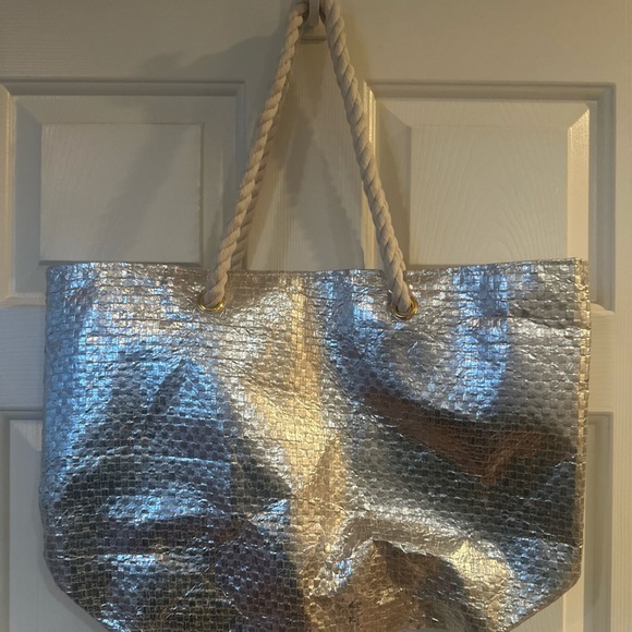 Saks Fifth Avenue Handbags - Saks Fifth Avenue Woven Tote Handbag Purse Painted Metallic Silver Type NWT